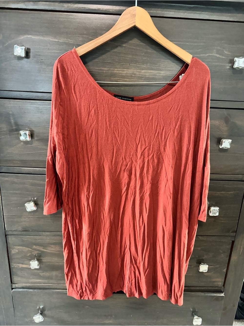 Women's Relaxed Scoop Neck Tunic in Rust